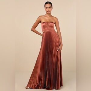 Lulu's Strapless Satin Dress in Copper